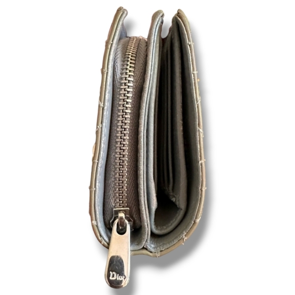 Christian Dior Cannage Lady Dior Lotus Patent Wallet - Picture 7 of 10